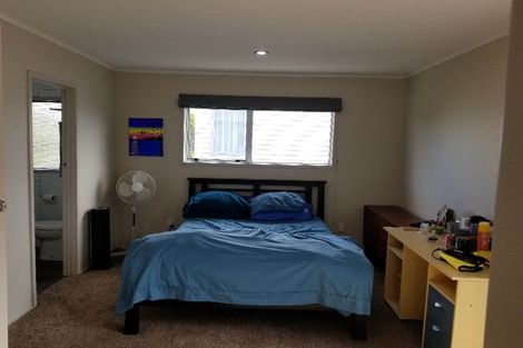 Photo of property in 44 Forrest Hill Road, Forrest Hill, Auckland, 0620