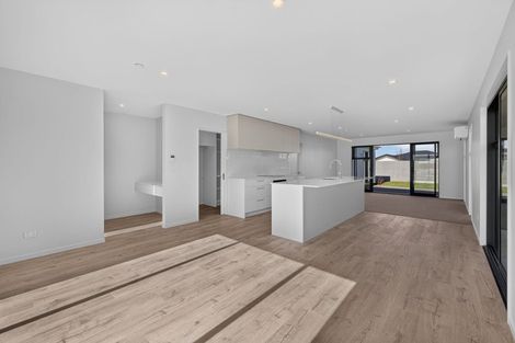 Photo of property in 27 Hanmer Crescent, Rangiora, 7400