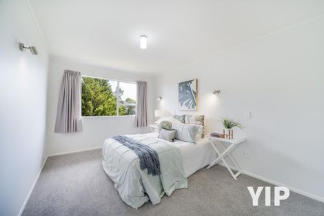 Photo of property in 29a Chetwode Grove, Newlands, Wellington, 6037