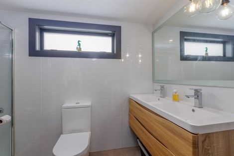 Photo of property in 319 High Street South, Carterton, 5713