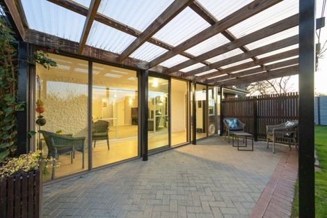 Photo of property in 12 Caulfield Place, Awapuni, Palmerston North, 4412