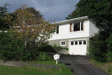 Photo of property in 19 Gill Avenue, Te Atatu Peninsula, Auckland, 0610