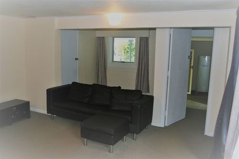 Photo of property in 1 Lynn Road, Bayview, Auckland, 0629