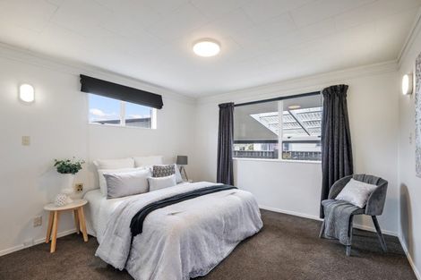 Photo of property in 4 Harvard Grove, Totara Park, Upper Hutt, 5018