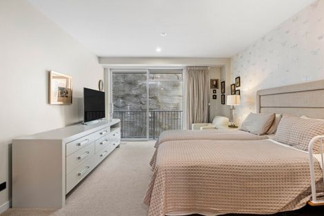 Photo of property in Quay Apartments Tower 2, 206/283 Wakefield Quay, Stepneyville, Nelson, 7010