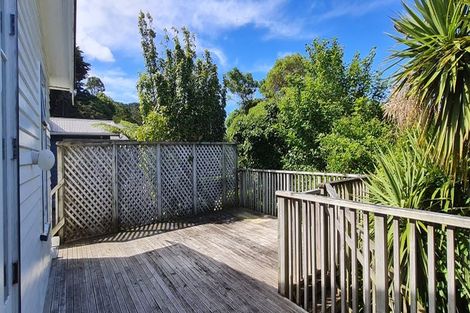 Photo of property in 102 Standen Street, Karori, Wellington, 6012