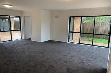 Photo of property in 78 Buscomb Avenue, Henderson, Auckland, 0610