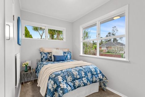 Photo of property in 63 Divich Avenue, Te Atatu South, Auckland, 0610