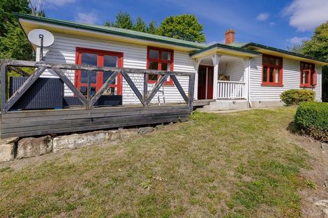 Photo of property in 4 Turners Road, Waihao Downs, Waimate, 7977