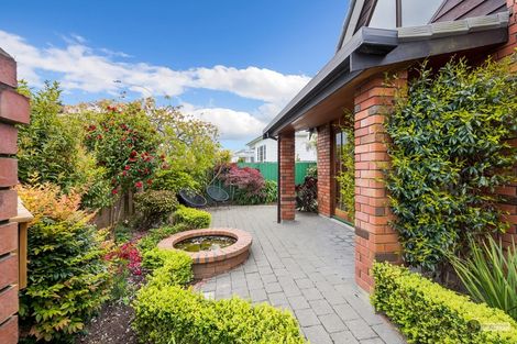 Photo of property in 14 Bellevue Road, Woburn, Lower Hutt, 5010