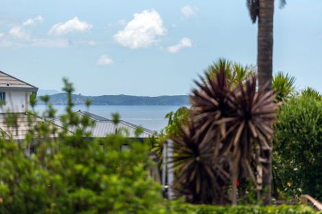 Photo of property in 1292 Whangaparaoa Road, Army Bay, Whangaparaoa, 0930