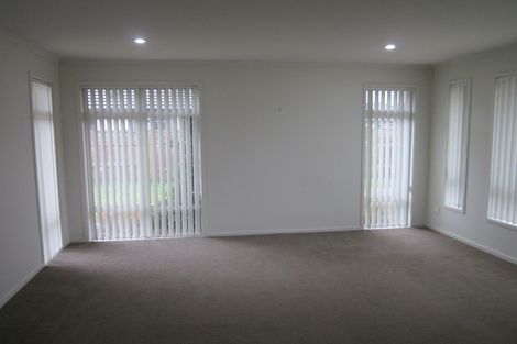 Photo of property in 31 Plescher Crescent, Leamington, Cambridge, 3432