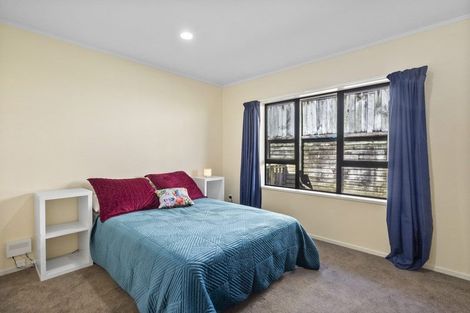 Photo of property in 17 Sunny Dale, Western Heights, Hamilton, 3200