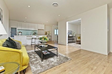 Photo of property in 10 Whaley Greens, Silverdale, 0932