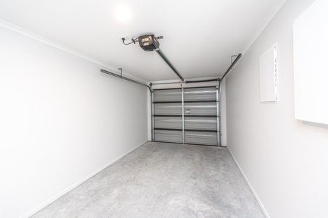 Photo of property in 6 Cross Street, Castlecliff, Whanganui, 4501