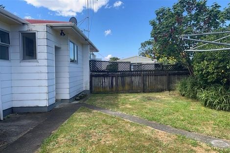 Photo of property in 28 Heather Street, Levin, 5510