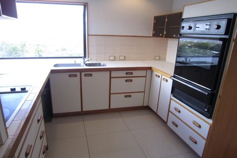 Photo of property in 53 Chelsea View Drive, Chatswood, Auckland, 0626