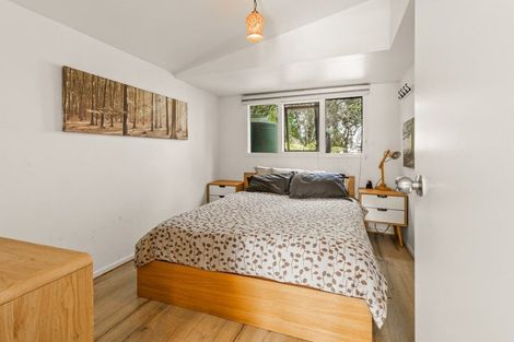 Photo of property in 32 Ferry Parade, Herald Island, Auckland, 0618