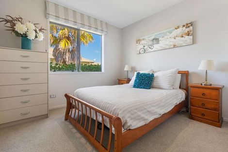 Photo of property in 42 Cassinia Close, Papamoa Beach, Papamoa, 3118