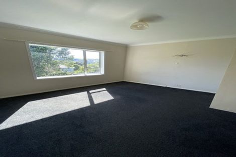 Photo of property in 16 Chester Road, Tawa, Wellington, 5028