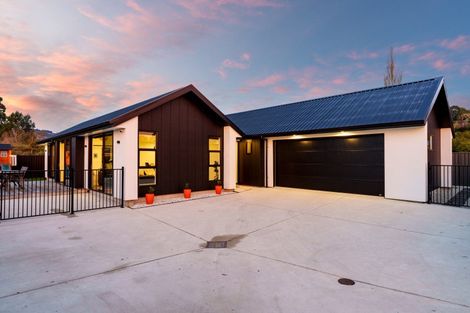 Photo of property in 10 Henderson Street, Mornington, Dunedin, 9011