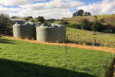 Photo of property in 32 Oxford Street, Whakapirau, Maungaturoto, 0583