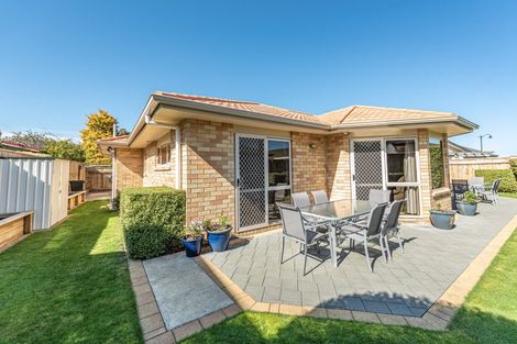 Photo of property in 16 Gilligan Close, College Estate, Whanganui, 4500