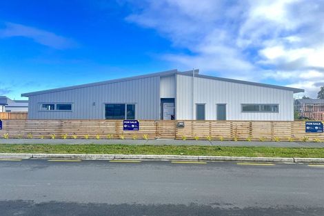 Photo of property in 1 Hoia Street, Papakura, 2110