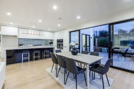 Photo of property in 42 Fernhill Way, Oteha, Auckland, 0632