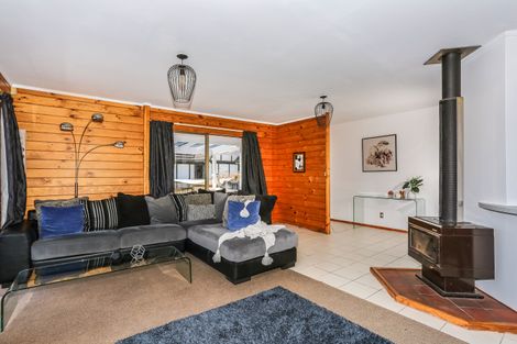 Photo of property in 171 Carnoustie Drive, Wattle Downs, Auckland, 2103