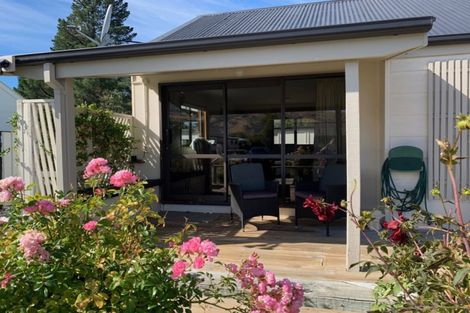 Photo of property in 17 Linrosa Place, Cromwell, 9310