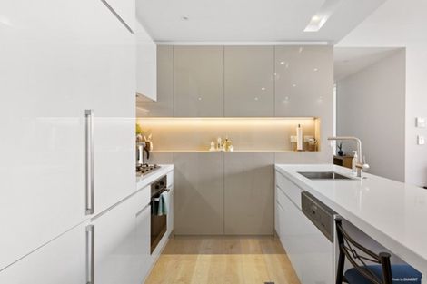 Photo of property in Clyde Quay Wharf, 1a/3 Clyde Quay Wharf, Te Aro, Wellington, 6011