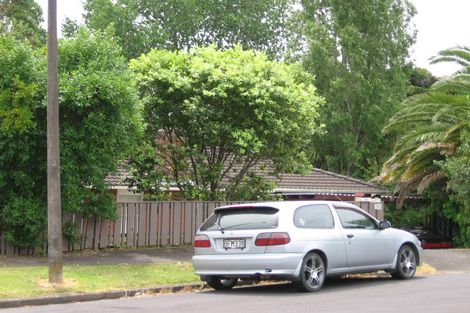 Photo of property in 17 Lidcombe Place, Avondale, Auckland, 1026
