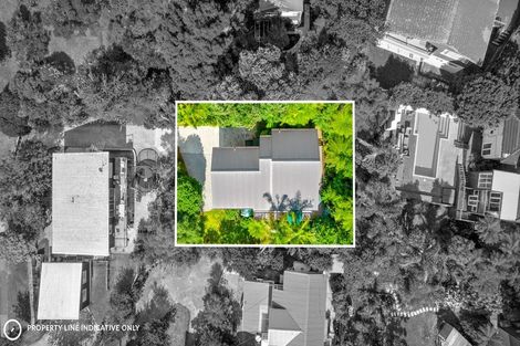 Photo of property in 2/19 Valley Road, Browns Bay, Auckland, 0630