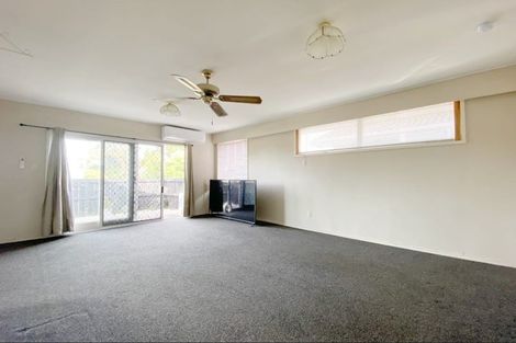 Photo of property in 2/1 Hill Road, Papatoetoe, Auckland, 2025
