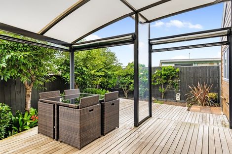 Photo of property in 17a Moana Avenue, Onehunga, Auckland, 1061