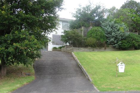 Photo of property in 15 Tesla Place, Totara Vale, Auckland, 0629