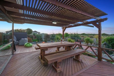 Photo of property in 263 Manly Street, Paraparaumu Beach, Paraparaumu, 5032