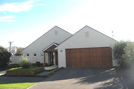 Photo of property in 72 Bryndwr Road, Bryndwr, Christchurch, 8052