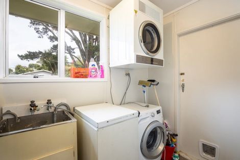 Photo of property in 119 Riversdale Drive, Merrilands, New Plymouth, 4312