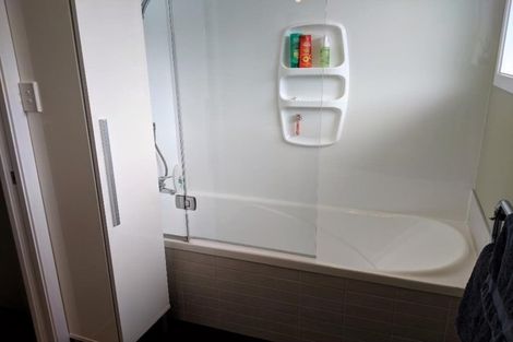 Photo of property in 1/6 Gemstone Drive, Birchville, Upper Hutt, 5018