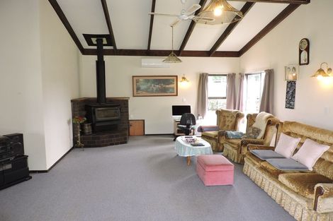 Photo of property in 7 Sydney Street, Takapau, 4203