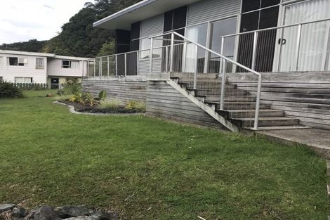 Photo of property in 5a Waiwera Place, Merrilands, New Plymouth, 4312