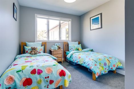Photo of property in 22 Heipipi Drive, Eskdale, Napier, 4182