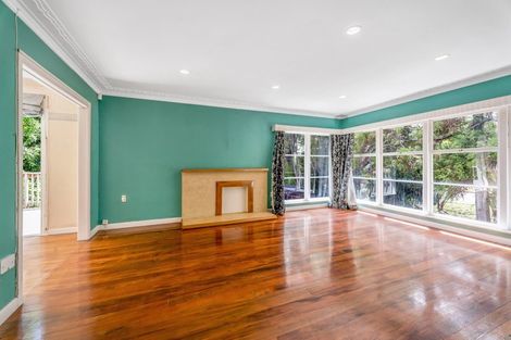 Photo of property in 122 Sandspit Road, Shelly Park, Auckland, 2014