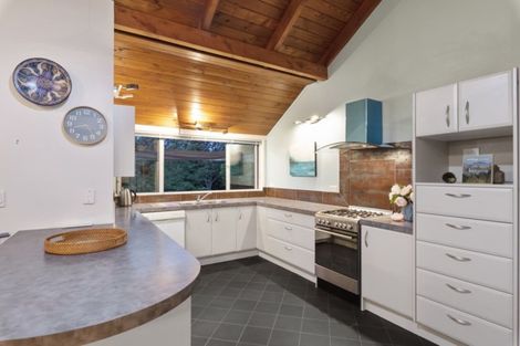 Photo of property in 1083 Kahikatea Flat Road, Waitoki, Kaukapakapa, 0871