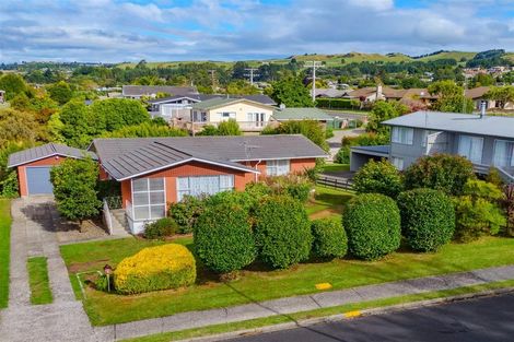 Photo of property in 3 Carter Drive, Pomare, Rotorua, 3015