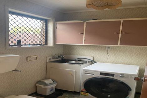 Photo of property in 2/26 Islington Avenue, New Lynn, Auckland, 0600