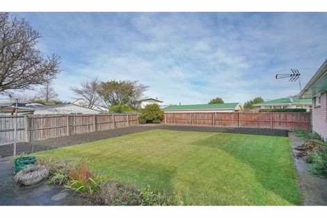 Photo of property in 3 Ron Place, Bishopdale, Christchurch, 8051