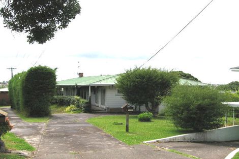 Photo of property in 27 Heath Avenue, Northcote, Auckland, 0627